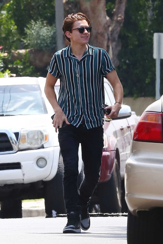 Tom Holland Heads to a Studio in Los Angeles-1