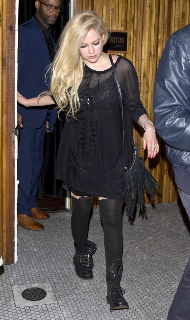 Avril Lavigne Leaves The Nice Guy Club in West Hollywood-1