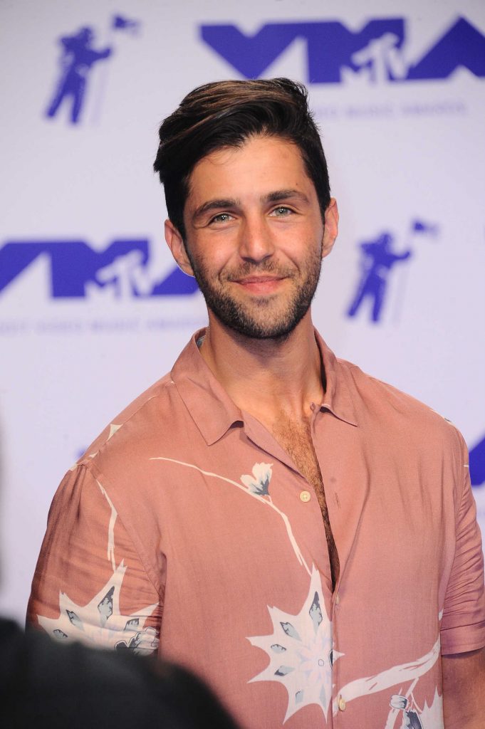 Josh Peck at the 2017 MTV Video Music Awards in Los Angeles-4