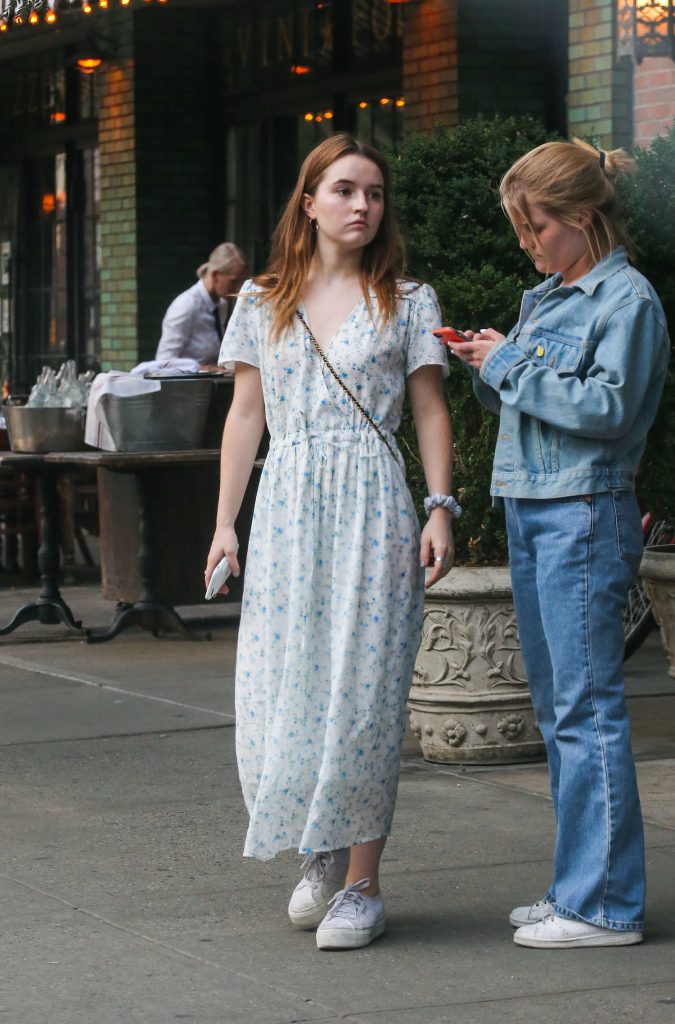 Kaitlyn Dever Waiting for a Taxi in NYC-1