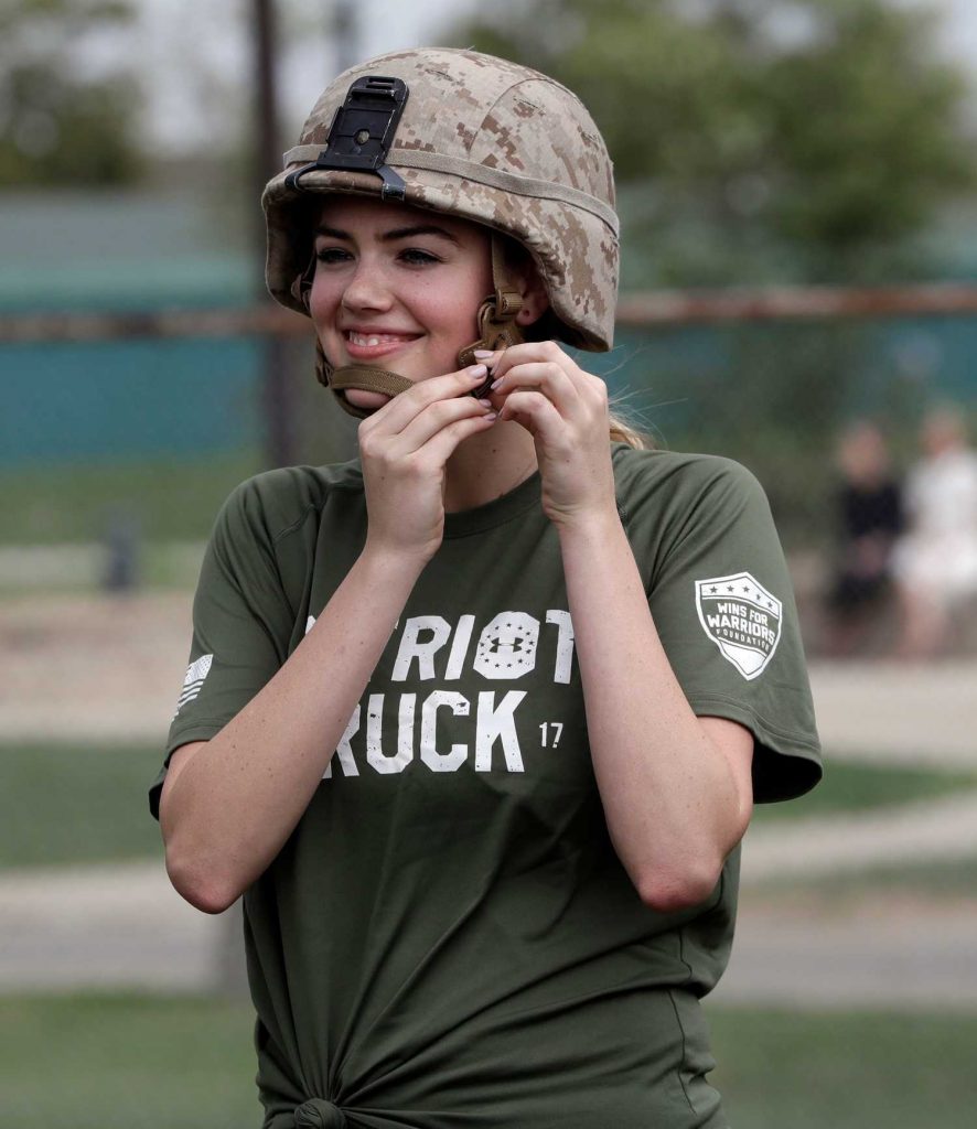 Kate Upton Takes Part in a Marine Workout in Detroit-1