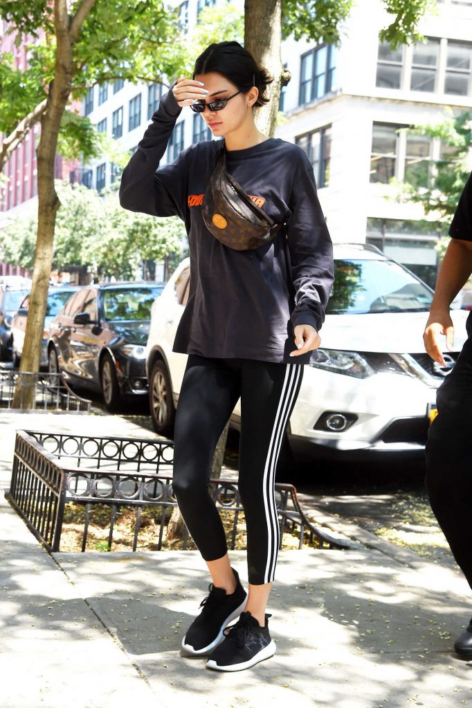 Kendall Jenner Was Spotted Out in NYC-3