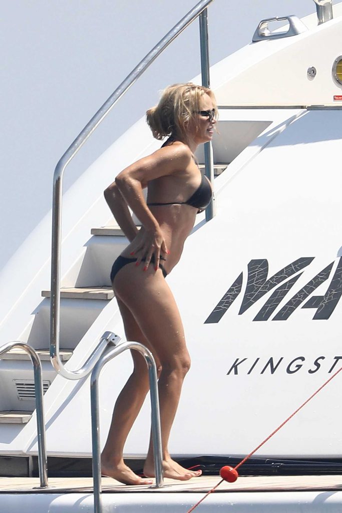 Pamela Anderson Wears a Black Bikini on a Yacht in the French Riviera-5