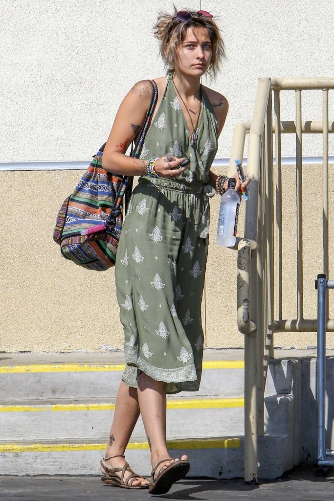 Paris Jackson Makes a Stop at a Gas Station in Malibu-2