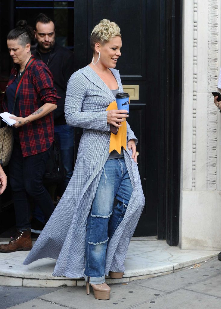Pink Arrives at Kiss FM Studios in London-4