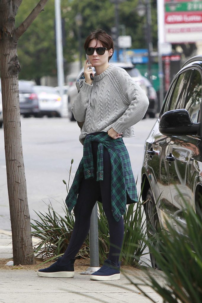 Rooney Mara Arrives at a Meeting in LA-1