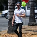 Zac Efron Returns to His Car After a Lunch in Los Angeles
