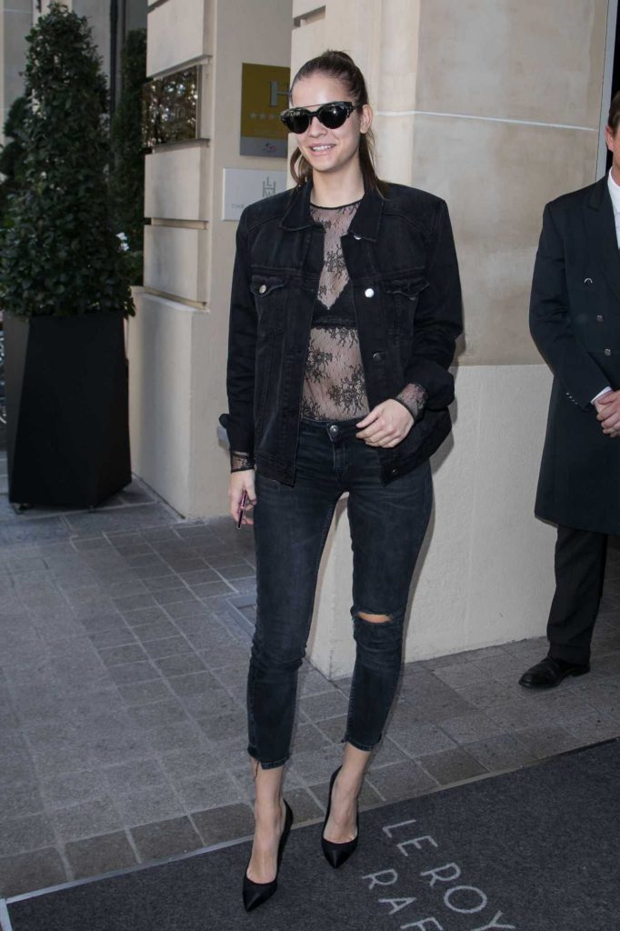 Barbara Palvin Arrives at the Nina Ricci Fashion Show During Paris Fashion Week-2