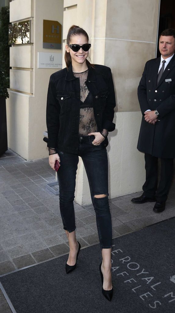 Barbara Palvin Arrives at the Nina Ricci Fashion Show During Paris Fashion Week-3