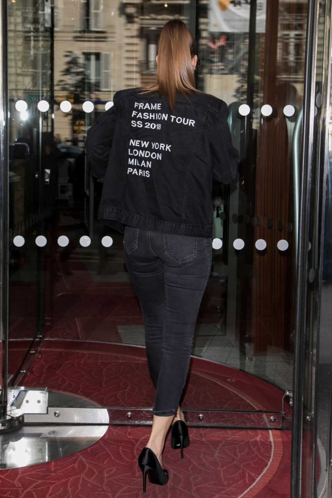 Barbara Palvin Arrives at the Nina Ricci Fashion Show During Paris Fashion Week-5