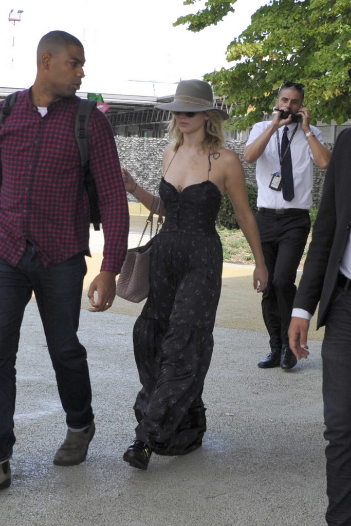 Jennifer Lawrence Arrives at Venice Airport-3
