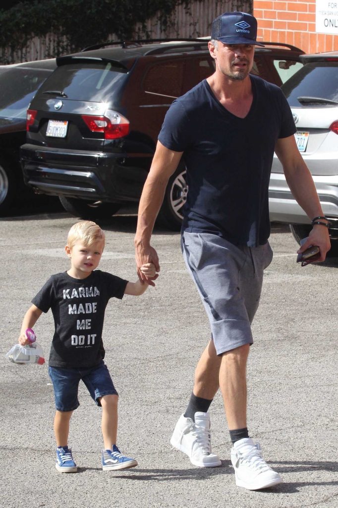 Josh Duhamel With His Son Outside the Early Word Cafe in Brentwood-2