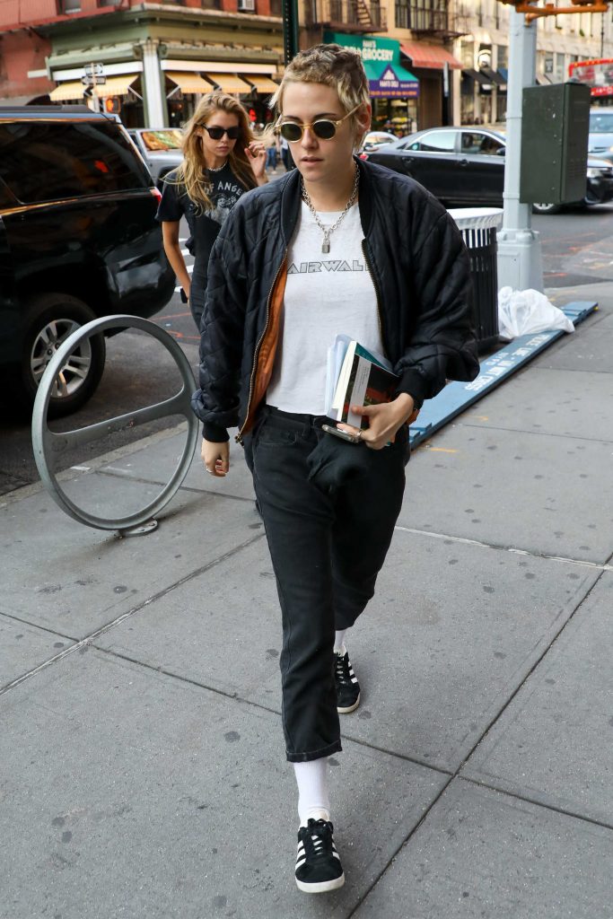 Kristen Stewart Was Spotted Out in New York City-1
