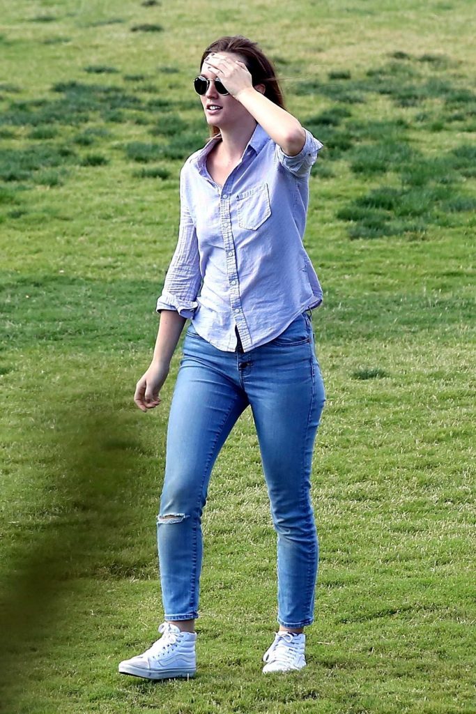 Leighton Meester Was Seen With Her Daughter at the Park in Los Angeles-1