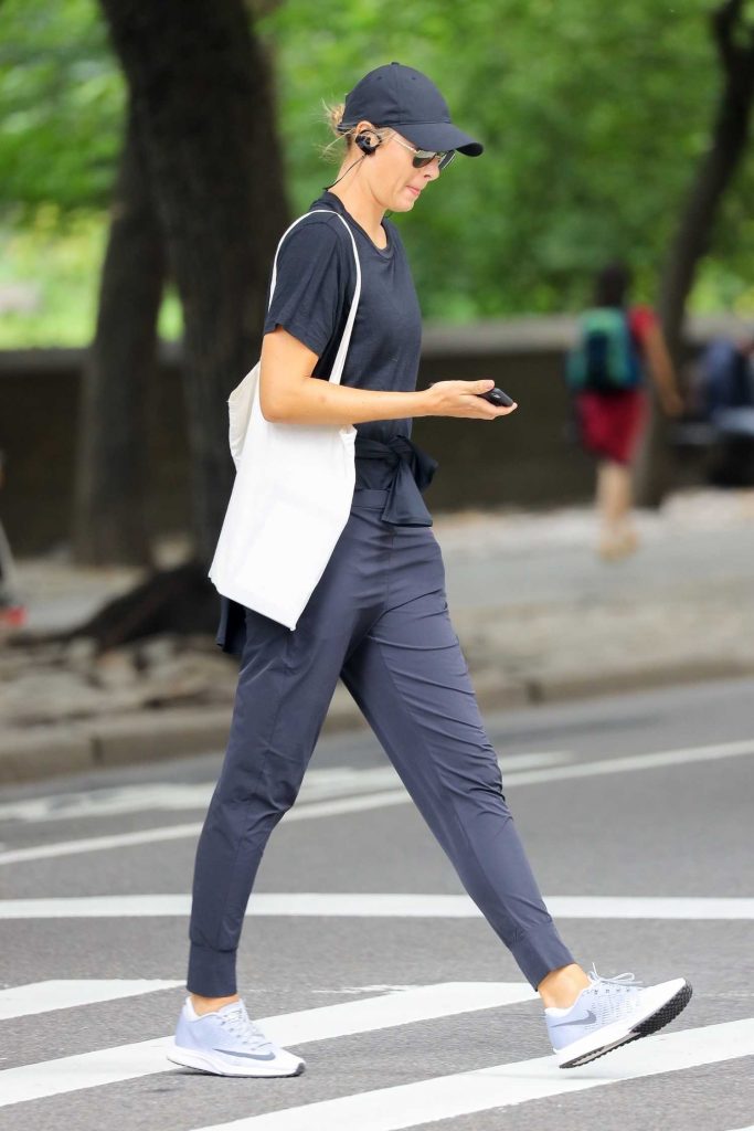 Maria Sharapova Goes for a Quiet Stroll in NYC-2