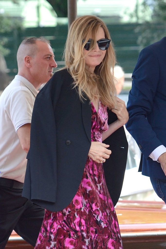 Michelle Pfeiffer Arrives at Excelsior Hotel in Venice-1