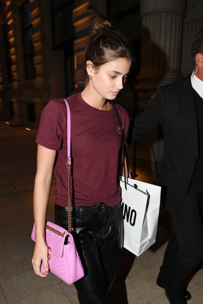 Taylor Hill Arrives at Her Hotel in Milan-4