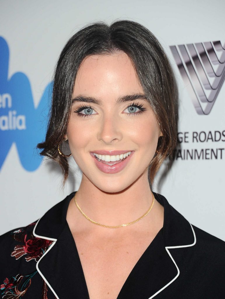 Ashleigh Brewer at the 6th Annual Australians in Film Award and Benefit Dinner in Los Angeles-4