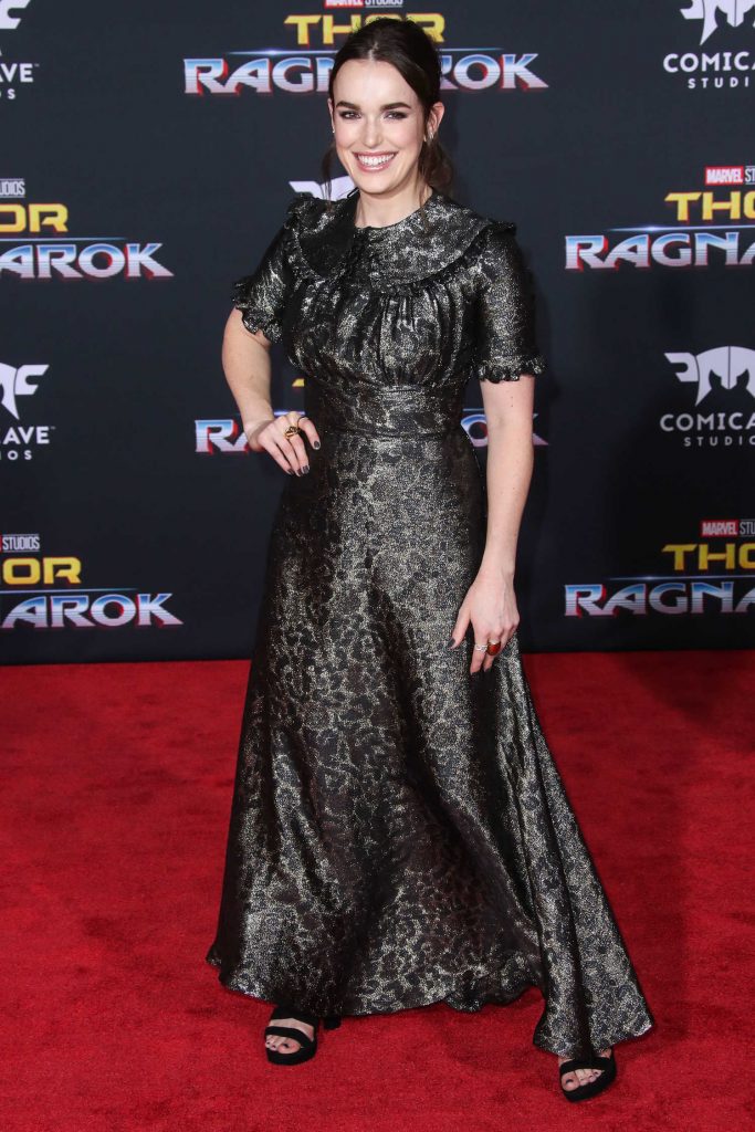 Elizabeth Henstridge at the Thor: Ragnarok Premiere in Los Angeles-3
