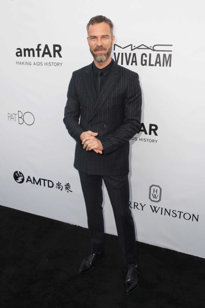 JR Bourne at the 2017 amfAR Gala Los Angeles in Beverly Hills-2