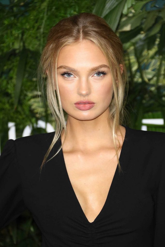 Romee Strijd at the 11th Annual God’s Love We Deliver Golden Heart Awards in NY-5