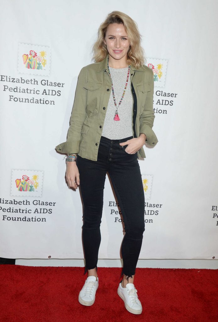 Shantel VanSanten at the Elizabeth Glaser Pediatric AIDS Foundation A Time For Heroes Family Festival in Los Angeles-1