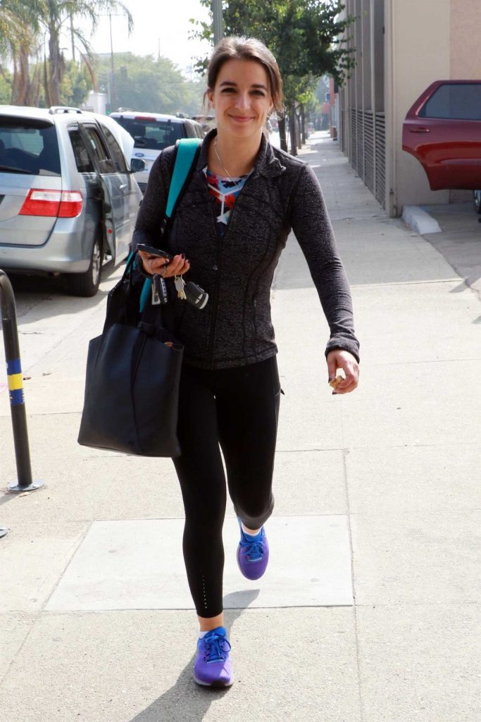 Victoria Arlen Arrives at the DWTS Practice Studio in Los Angeles-3