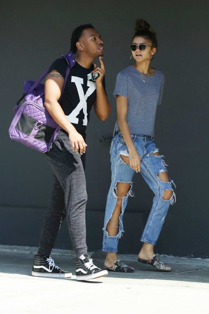 Zendaya Was Seen With Her Brother in Los Angeles-4