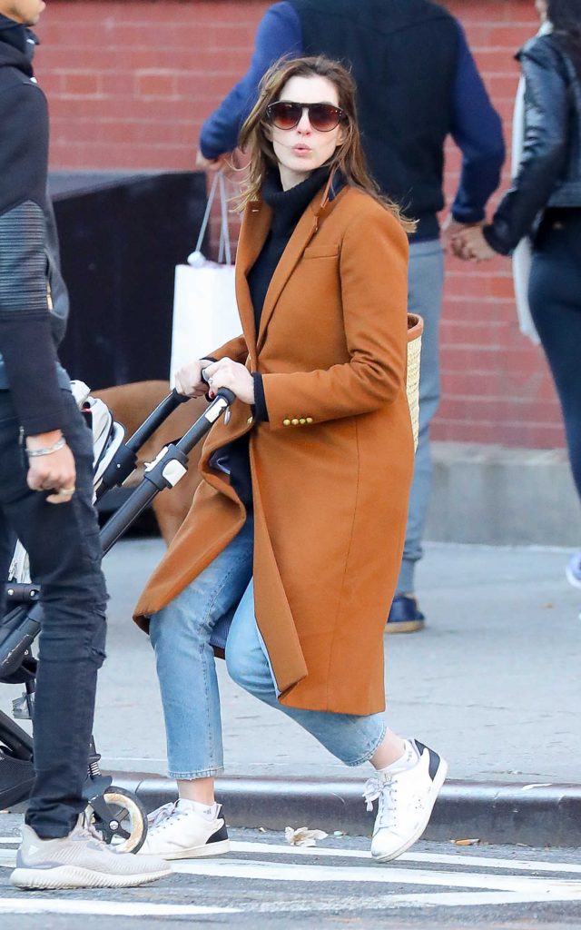 Anne Hathaway Was Seen Out in New York City-5
