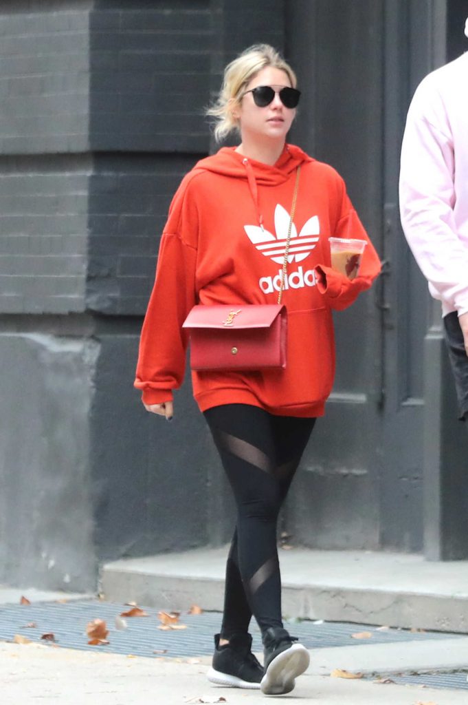 Ashley Benson Was Seen With Her Personal Trainer Out in NYC-4