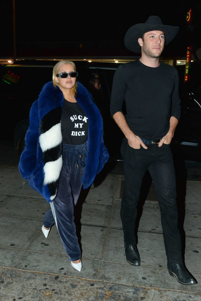 Christina Aguilera Out for Dinner at Delilah Restaurant in Hollywood-3
