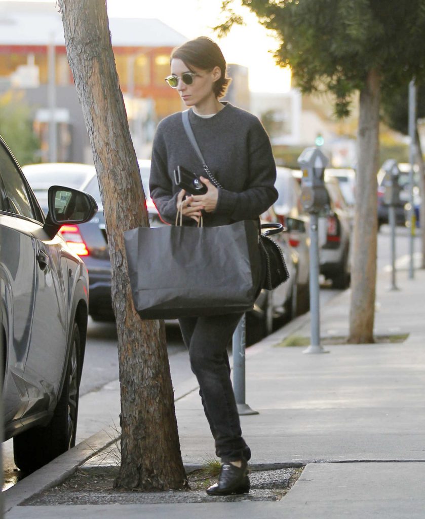 Rooney Mara Goes Shopping in Beverly Hills-4