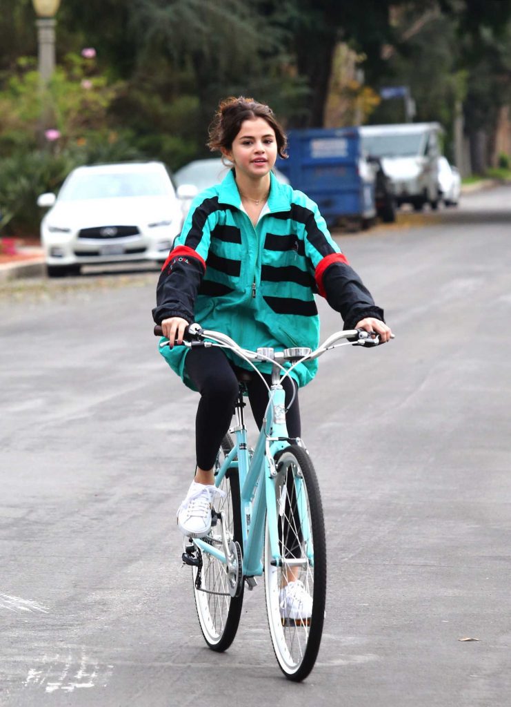 Selena Gomez Rides Her Bike in Los Angeles-1