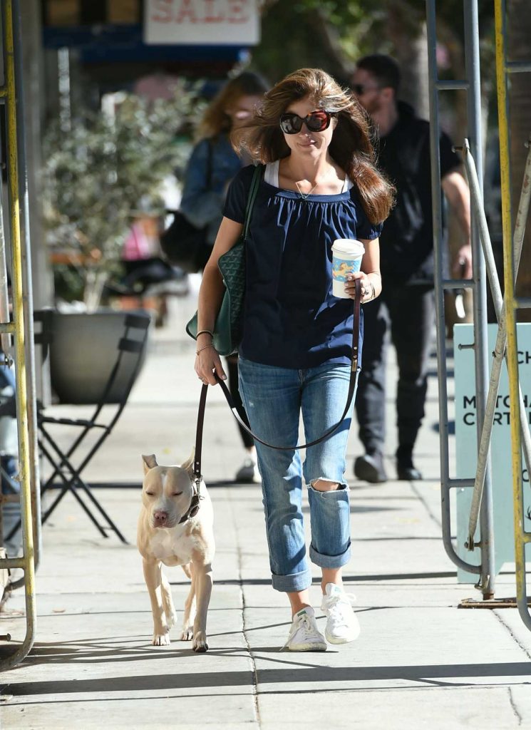 Selma Blair Goes to the Hair Salon With Her Dog Cappy in Los Angeles-3
