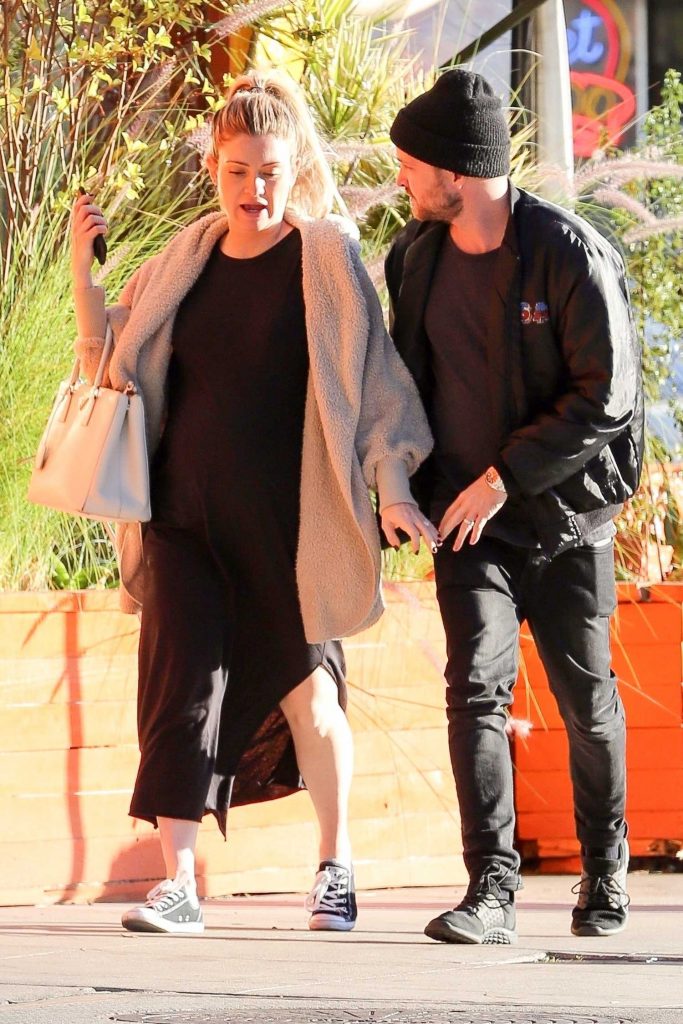 Aaron Paul Leaves with His Wife Cheebo in Los Angeles-1