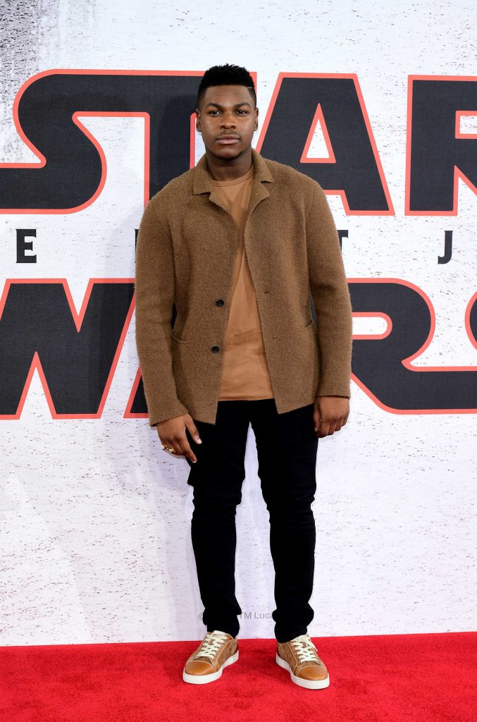 John Boyega at the Star Wars: The Last Jedi Photocall in London-2
