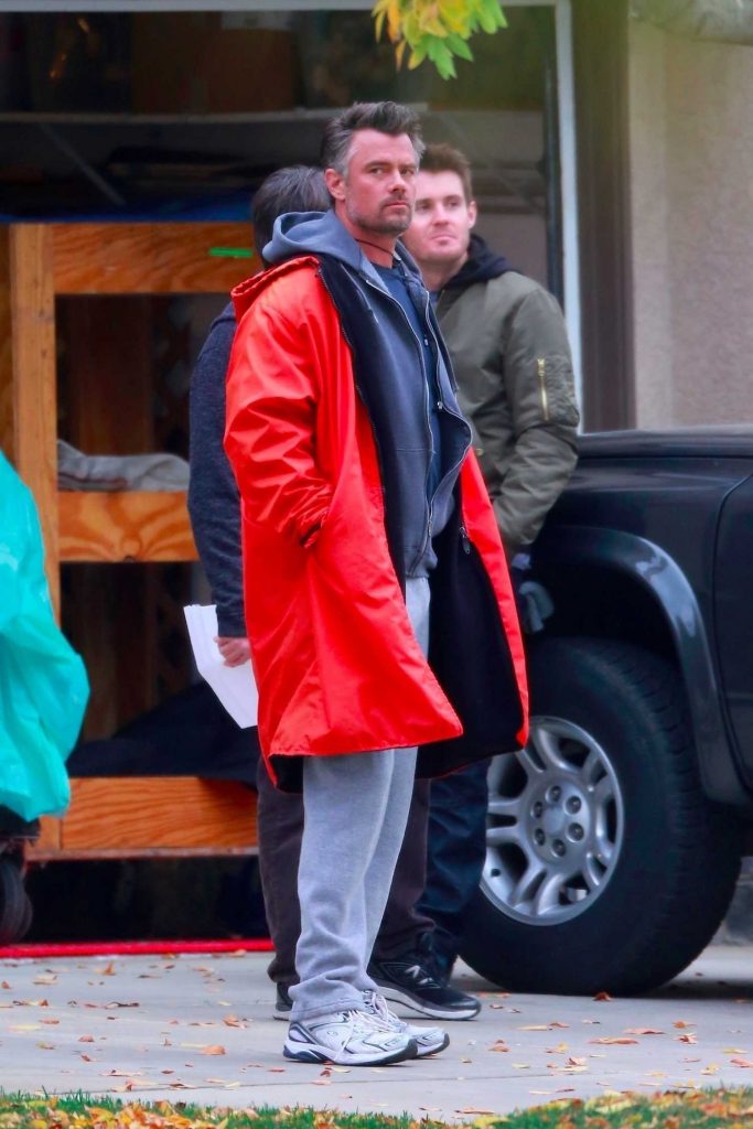 Josh Duhamel on the Set of New Show Unsolved in Los Angeles-3