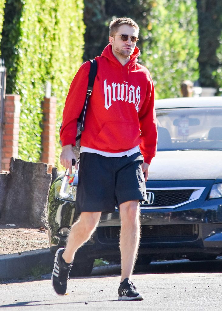 Robert Pattinson Was Spotted Out Los Angeles-3