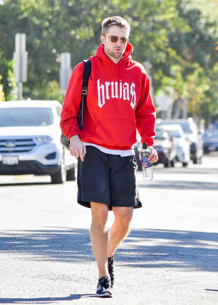 Robert Pattinson Was Spotted Out Los Angeles-5