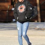 Shannen Doherty Stops to Shop for Flowers in Malibu