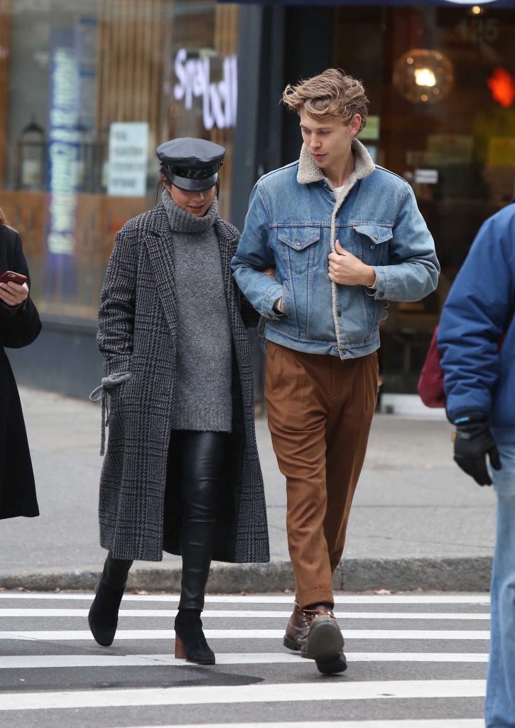 Vanessa Hudgens Was Seen With Austin Butler Out in Manhattan-3