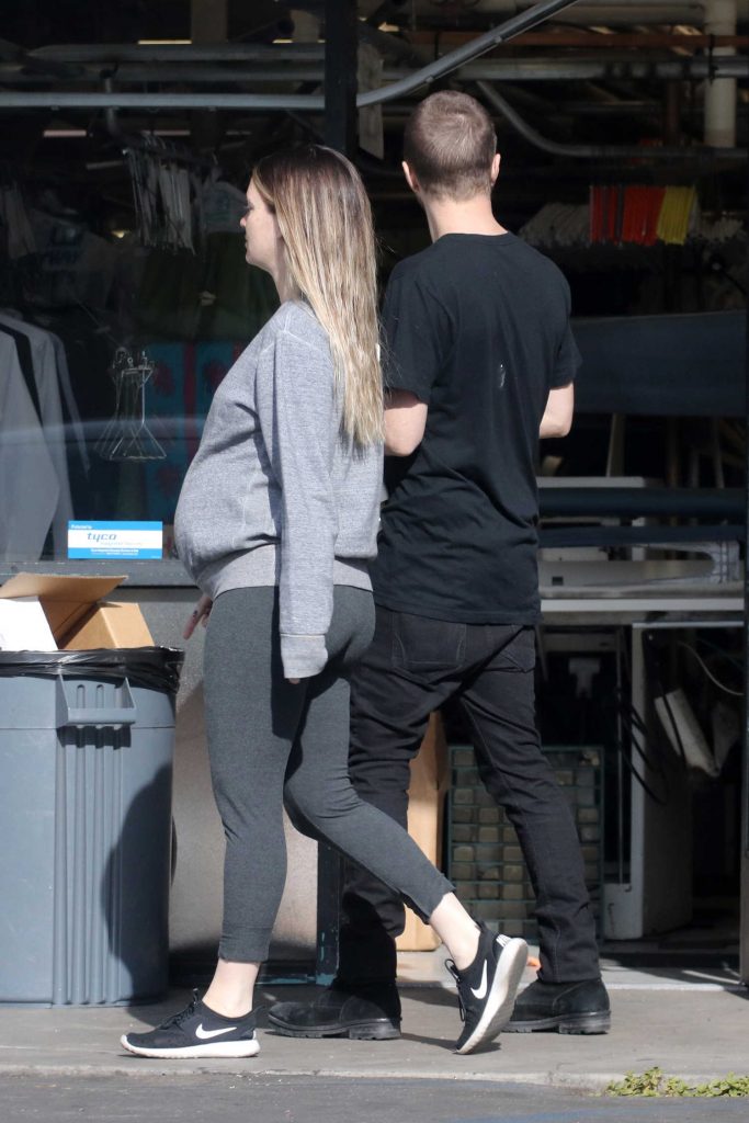 Arrives at Lunch with His Wife at Hugo's Cafe in West Hollywood 01/02/2018-5