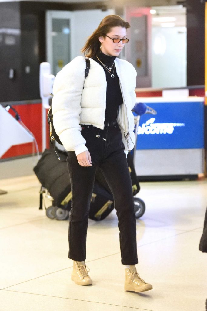 Bella Hadid Arrives at JFK Airport in New York City-4