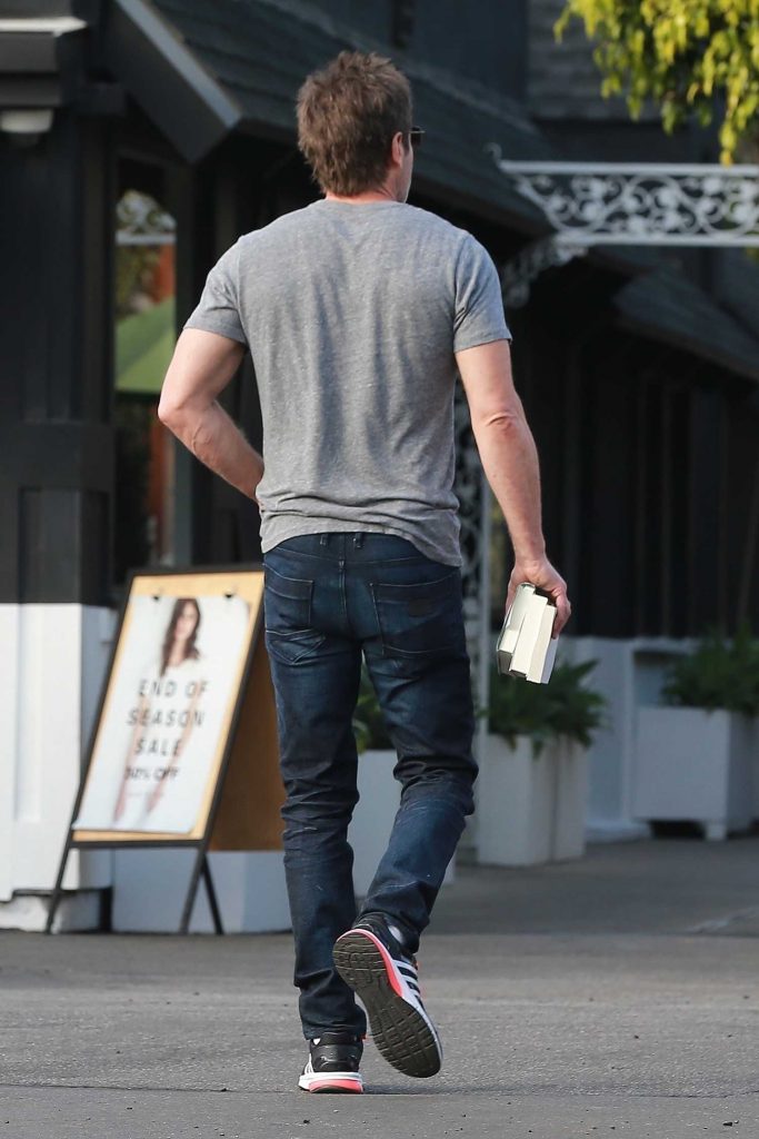 David Duchovny Has Lunch at Le Pain Quotidien in Brentwood-5
