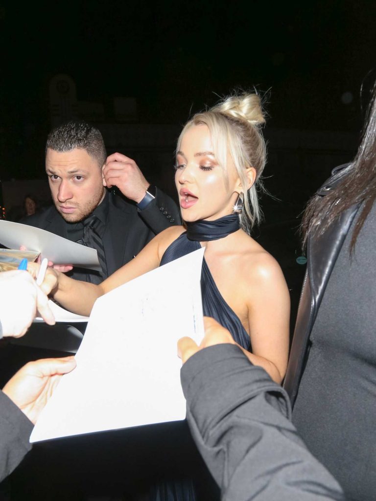 Dove Cameron Signs Autographs Outside Delilah Nightclub in West Hollywood-2