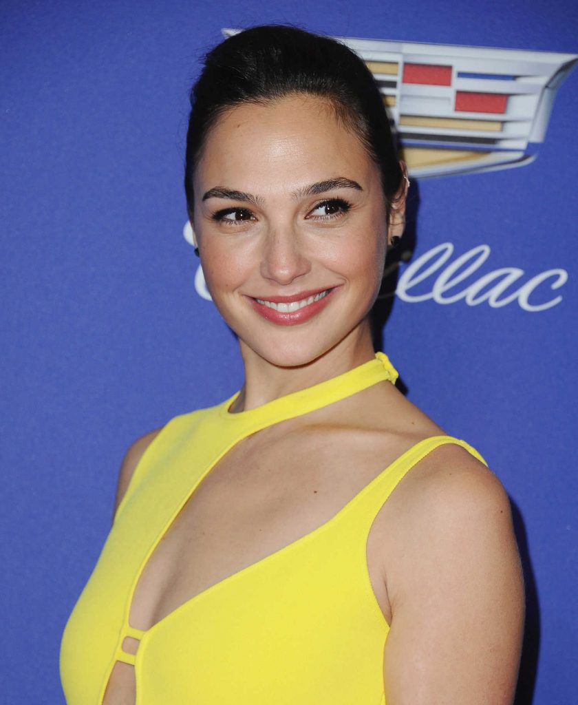 Gal Gadot at the 29th Annual Palm Springs International Film Festival Awards Gala in Palm Springs-4