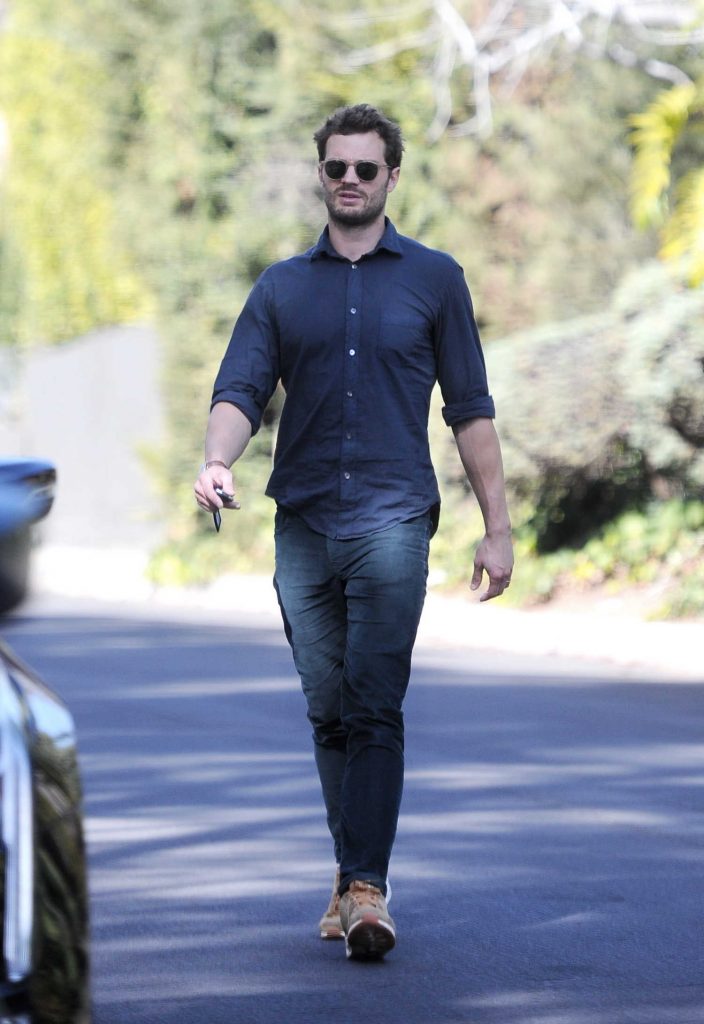 Jamie Dornan Was Spotted Out in West Hollywood-2