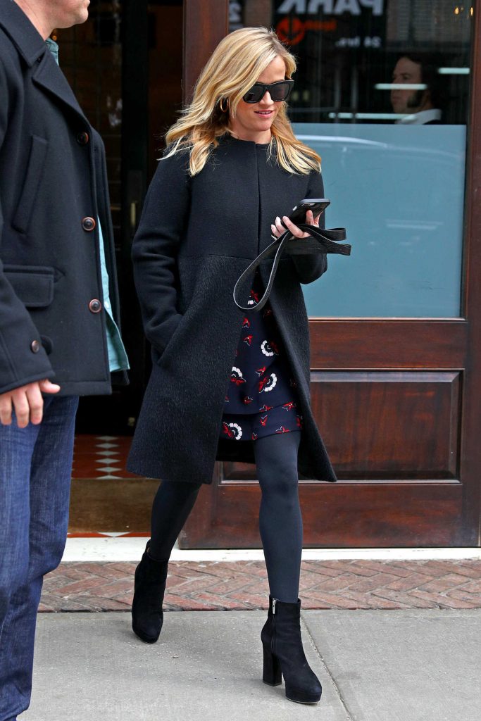 Reese Witherspoon Leaves Her Hotel in New York-1