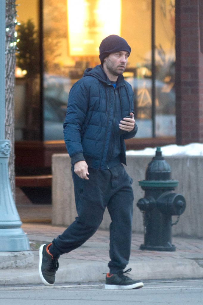 Tobey Maguire Out for a Stroll in Aspen-1