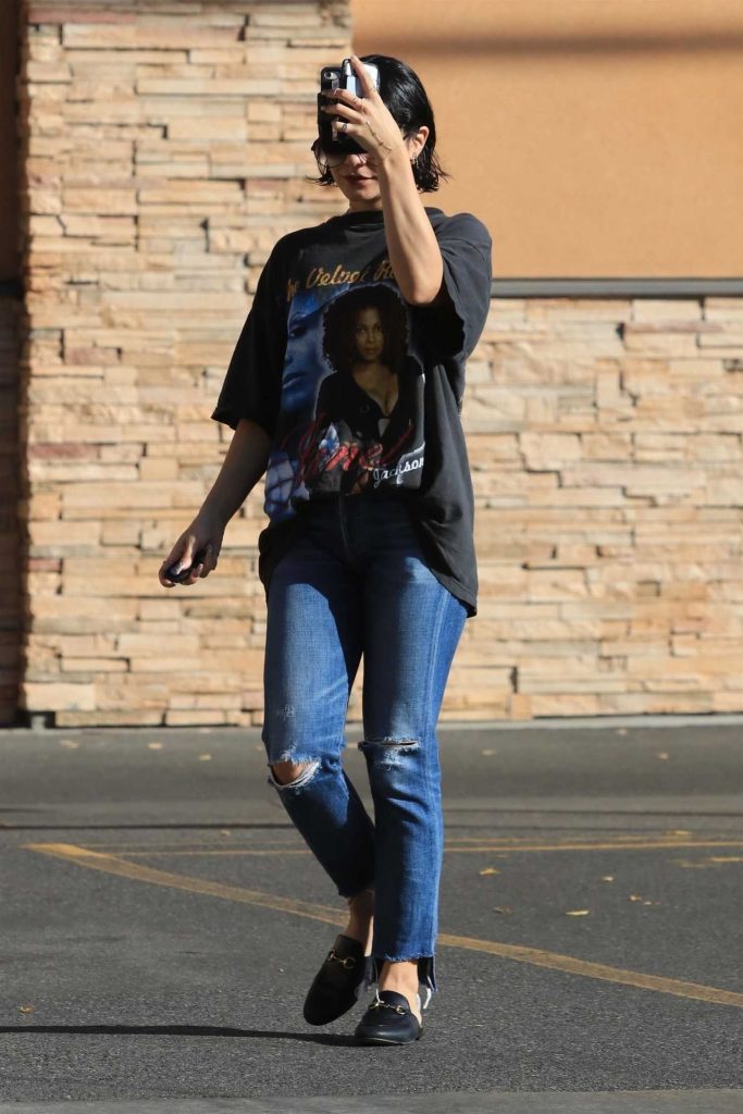 Vanessa Hudgens Stops by a CVS Pharmacy in Studio City-1